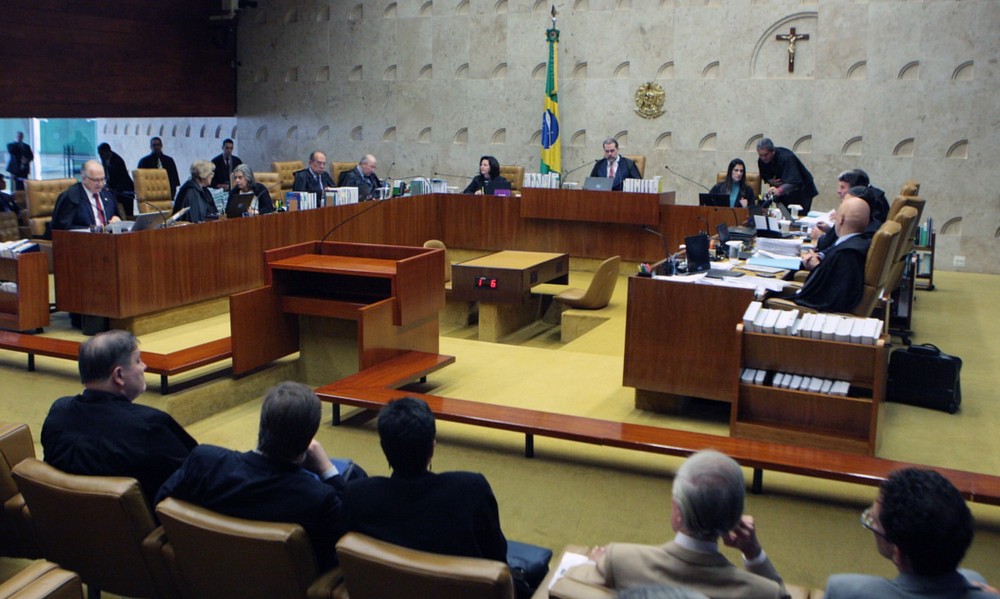 STF decide nesta quarta se gestantes e lactantes podem exercer atividades insalubres